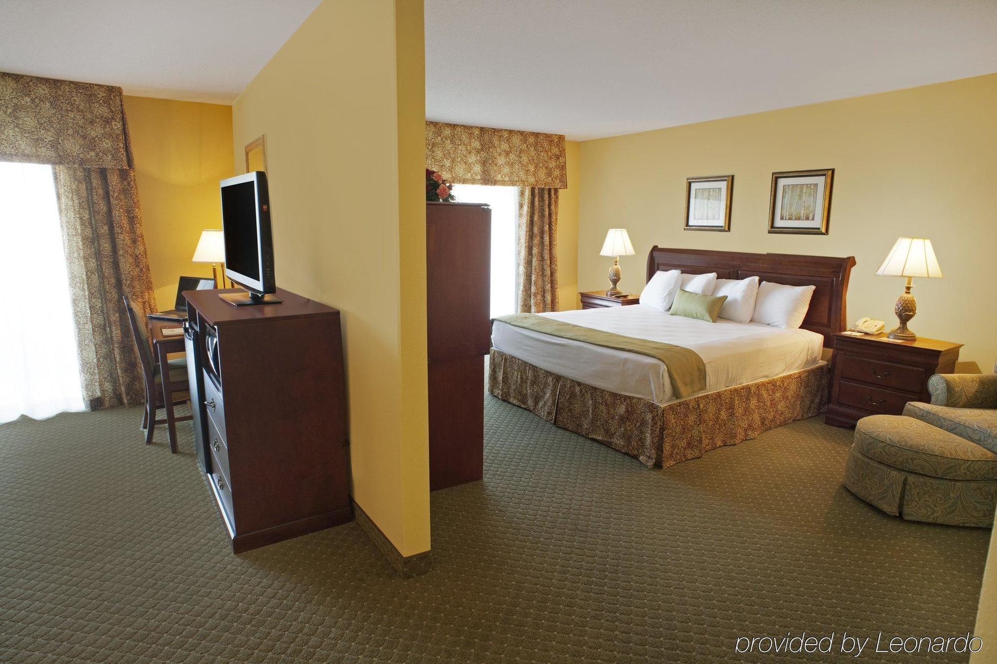 Clarion Hotel & Suites - Convention Center Fredericksburg Kamer foto