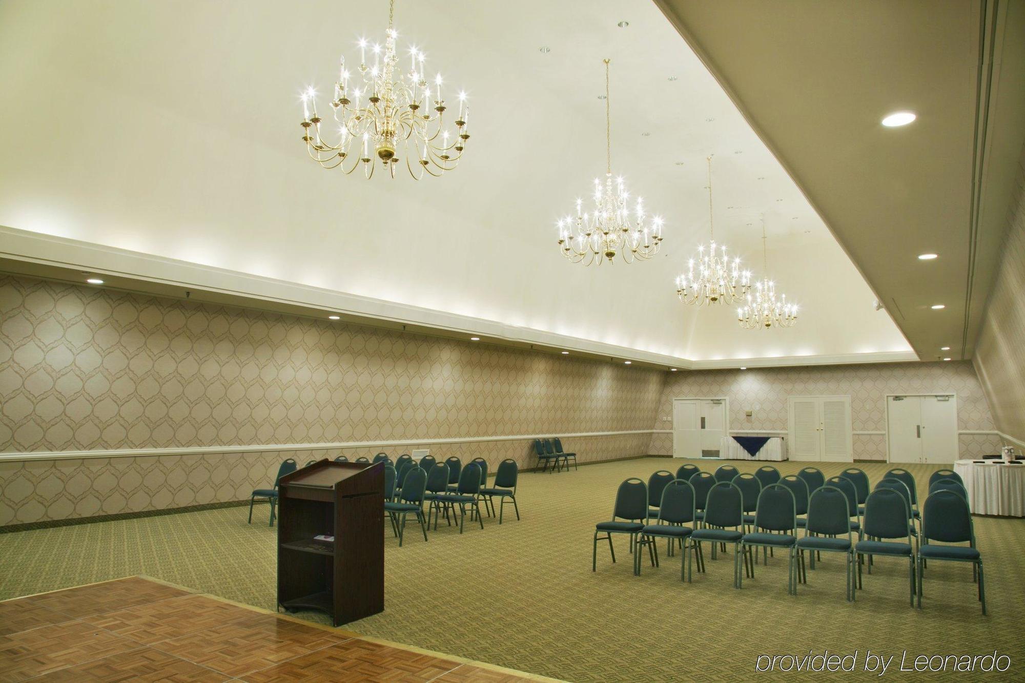 Clarion Hotel & Suites - Convention Center Fredericksburg Zakenleven foto